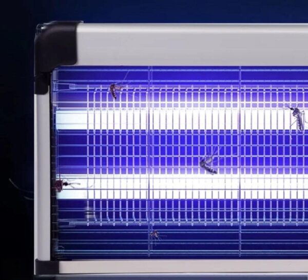 LÁMPARA ELÉCTRICA ATRAPA INSECTOS